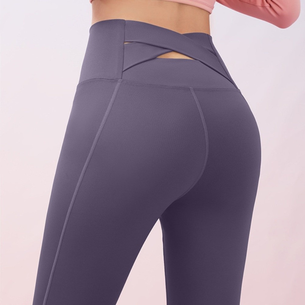 กางเกงโยคะกระชับสัดส่วน ยกสะโพ - Pilates In Yoga Pants บทวิจารณ์และราคา