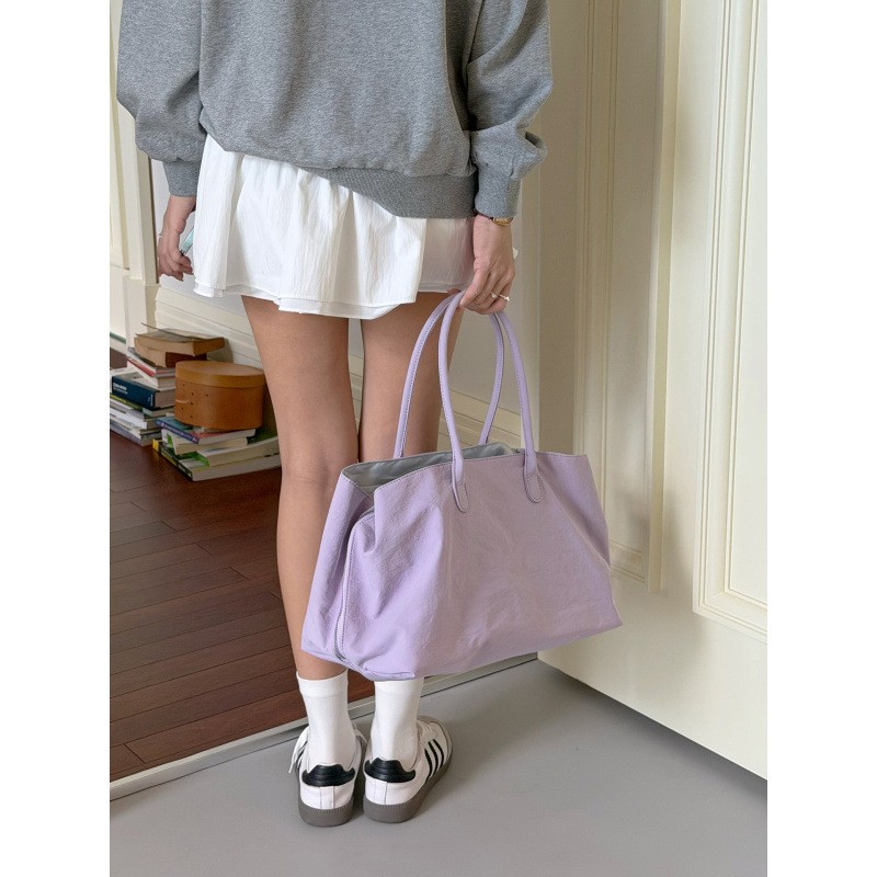 กระเป๋าโท้ทขนาดใหญ่แบบมินิมอล  - Pilates Yoga Bag บทวิจารณ์และราคา